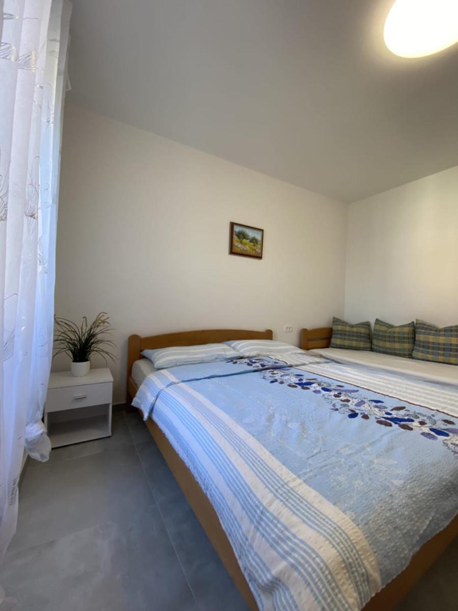 Apartmani Radosav シロ エクステリア 写真