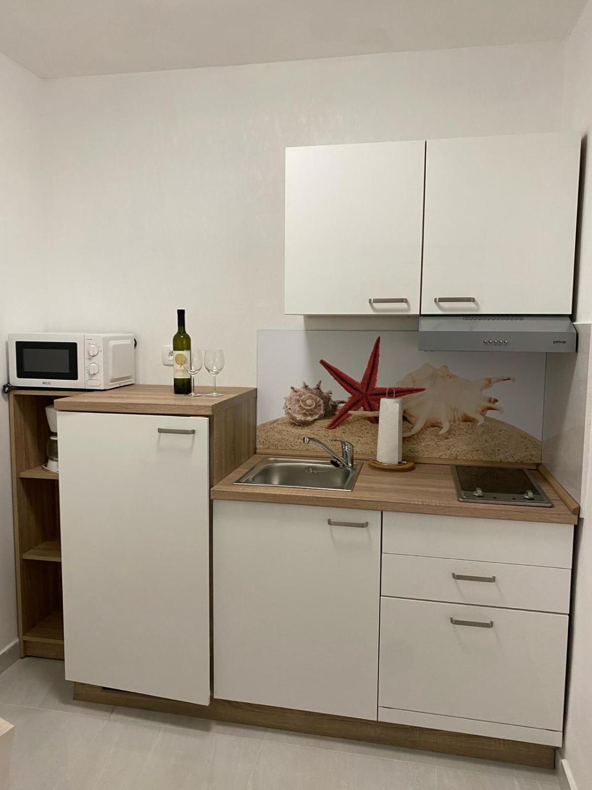 Apartmani Radosav シロ エクステリア 写真